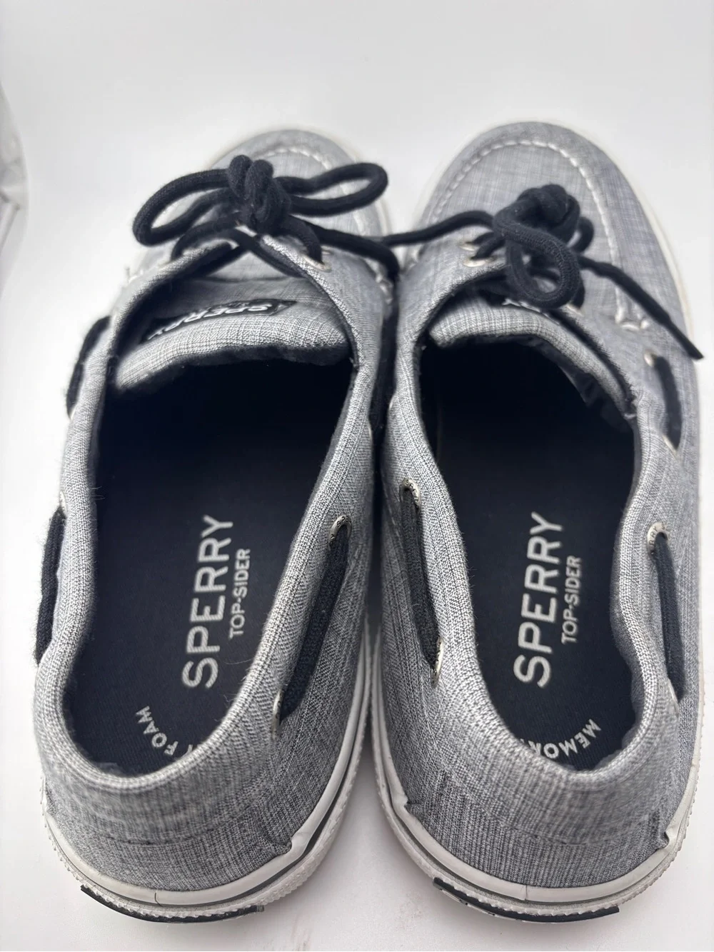 Sperry gently used